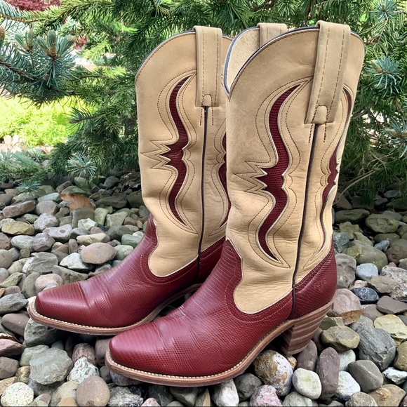 Frye Shoes - FRYE Vintage cowgirl boots. Tan and red, sz 7